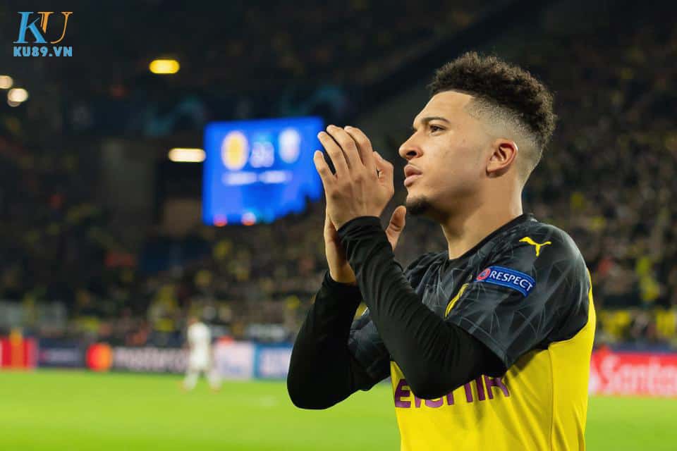 Thông tin chuyển nhượng và những tin đồn: Sancho, Foster, Smalling, Koulibaly, Mertens