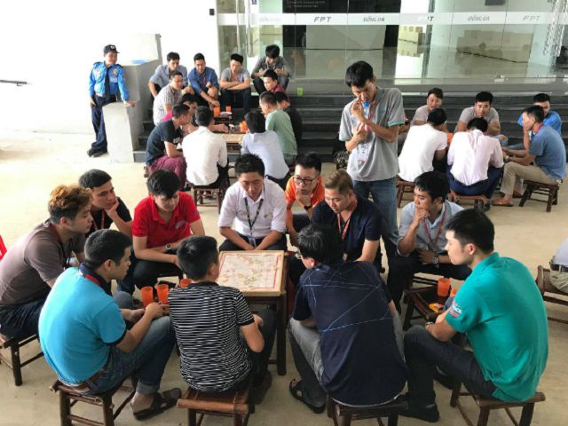 Đối mặt với quốc kỳ rất phổ biến ở Việt Nam