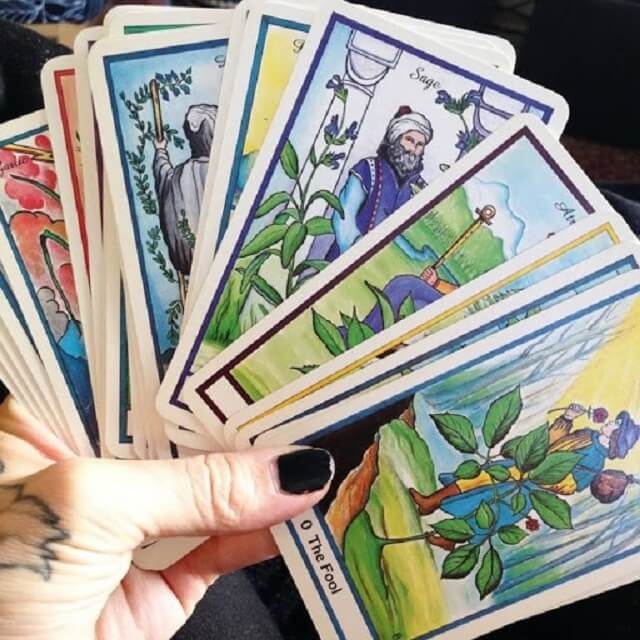 Các câu hỏi mở thường gặp trong bói toán bằng cách sử dụng bài tarot-giới thiệu về các lá bài tarot