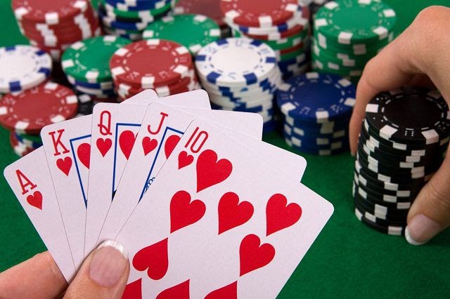 Cược toàn tay là kinh nghiệm chơi poker của chuyên gia