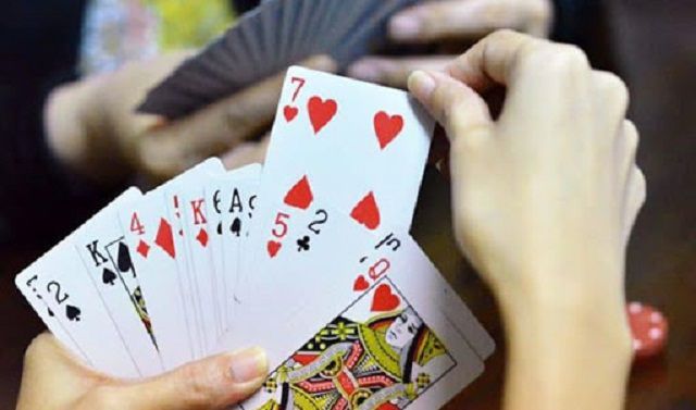 Nhớ bài là một kỹ năng quan trọng trong tiến lên miền Nam