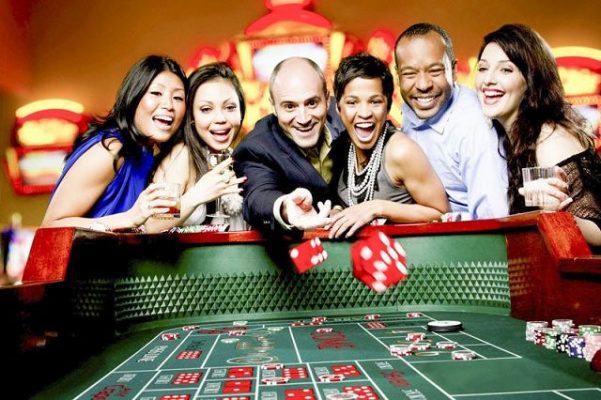 Chơi sòng bạc trực tuyến là một trò chơi may rủi