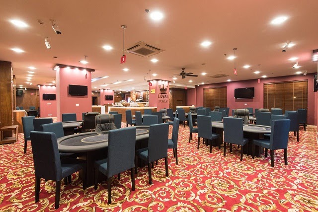 Nếu bạn muốn tìm một địa điểm chơi poker ở Hà Nội và đăng ký, đừng bỏ qua Loyal Poker Club