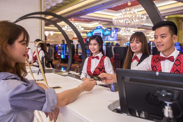 Nhân viên của sòng bạc Beining Fanghuang