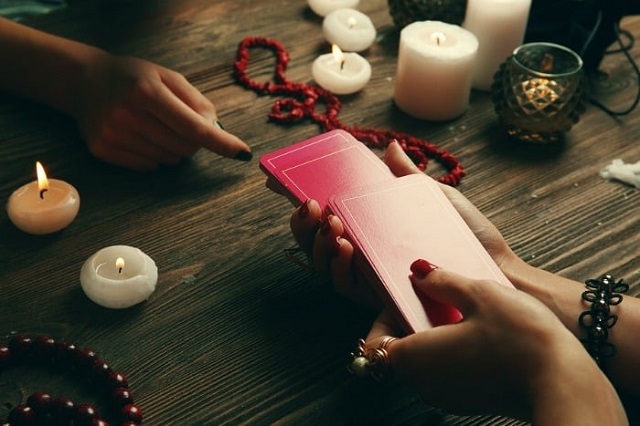 Một nơi cho người mới bắt đầu xem bài tarot