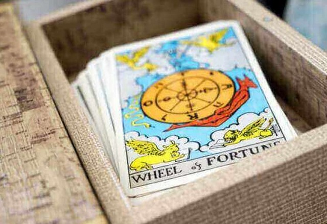 Đọc bài Tarot Hà Nội qua các trang web trực tuyến nhanh hơn và dễ dàng hơn