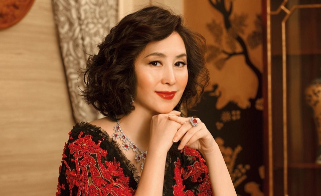 Pansy Ho trở thành một phụ nữ giàu có nhờ cờ bạc 