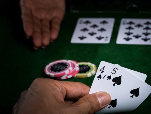 Nguồn gốc của baccarat vẫn còn nhiều tranh cãi