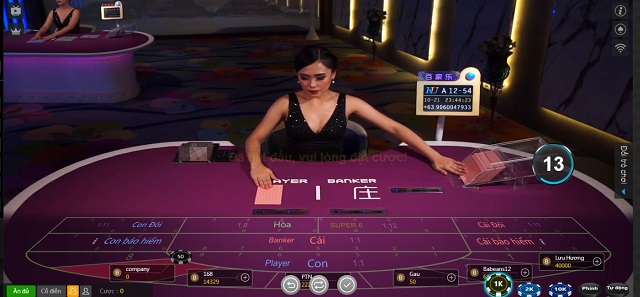 Baccarat trực tuyến là một trò chơi bài trực tuyến