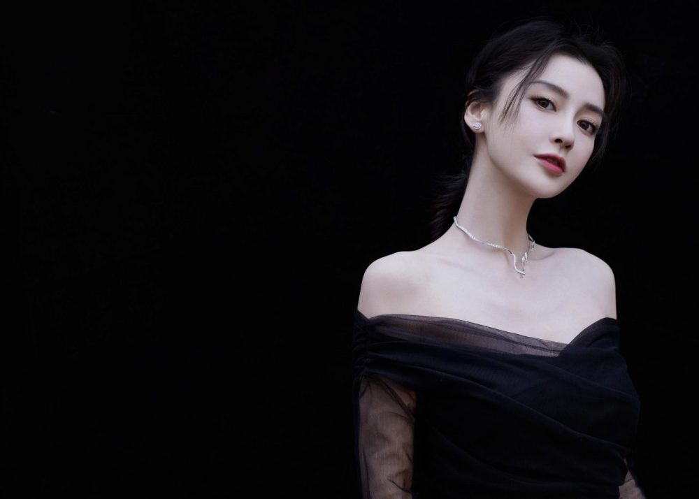 nu dien vien lam viec cham chi da dang hoa cac vai dien cua minh e1595437066933 - Angela Baby: Bóng hồng Trung Quốc hay nữ vương của những thị phi