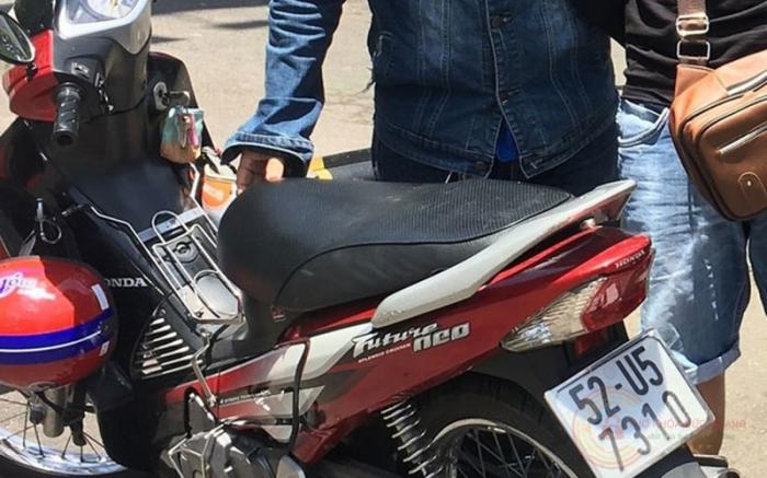 Nằm mơ thấy mất xe máy và trúng số độc đắc có ý nghĩa gì? 1083935071