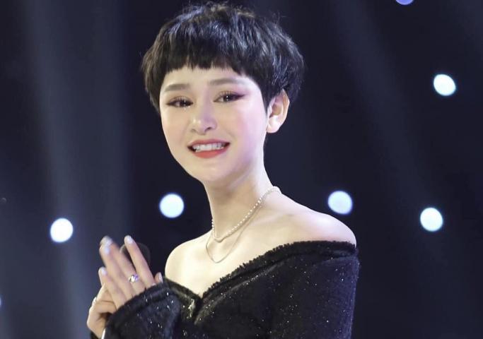 Mơ thấy ca sĩ Hiền Hồ thành hit?  14376166