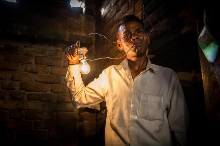 Nằm mơ thấy bị điện giật là điềm tốt hay điềm xấu?