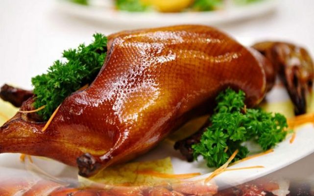 Nằm mơ thấy vịt chơi đánh con gì?