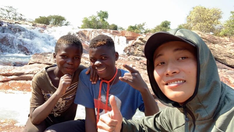 Vlog Vinh Quang là ai?