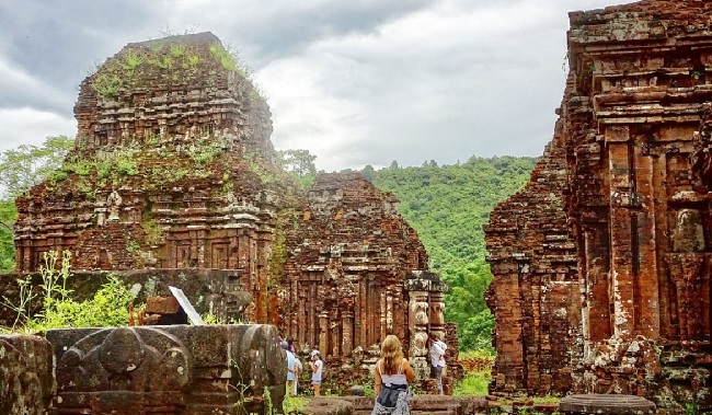 quán bar của con trai tôi