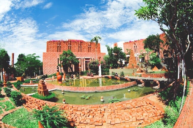 Làng gốm Quảng Nôm