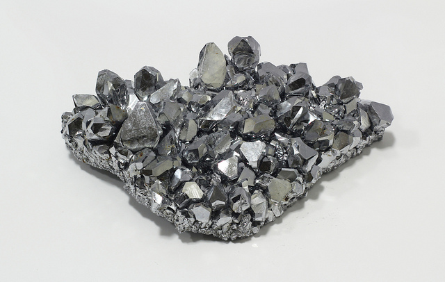 Chromium (Cr)