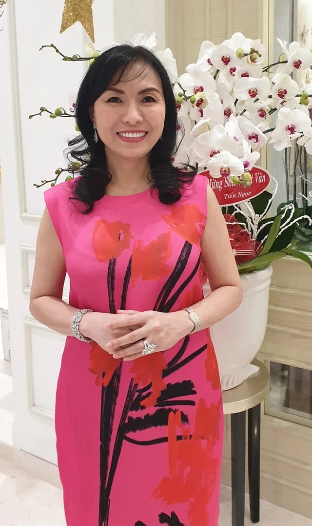 Ông chủ của gia đình Sun Jin là ai? Mẹ vợ của He Ren có quyền lực như thế nào? San Nguyen Thi Hong Van