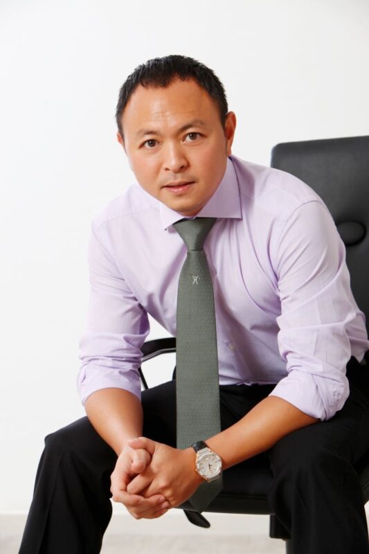 Ông chủ của gia đình Sun Jin là ai? Mẹ vợ của He Ren có quyền lực như thế nào? Nguyễn Hoàng Tuấn làm tham luận viên