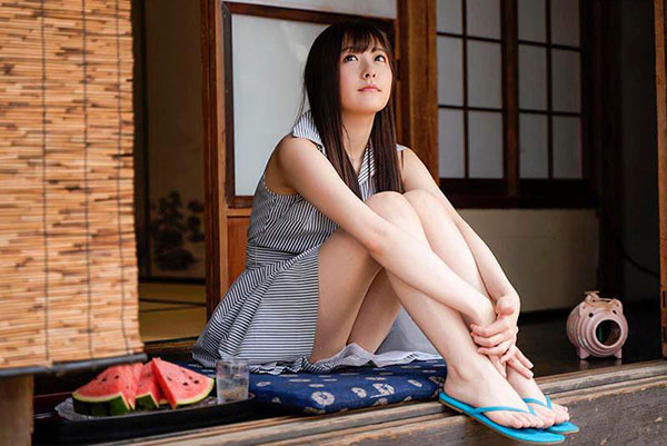 Hikari Aozora là diễn viên phim người lớn Nhật Bản rất được yêu thích hiện nay