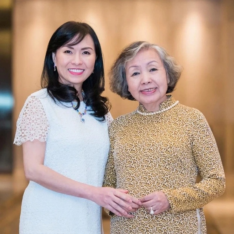 Ông chủ của gia đình Sun Jin là ai? Mẹ vợ của He Ren có quyền lực như thế nào? Con trai mệnh Kim là ai?